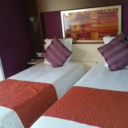 The Originals City, La Siesta, Annonay Est Hotel 3*